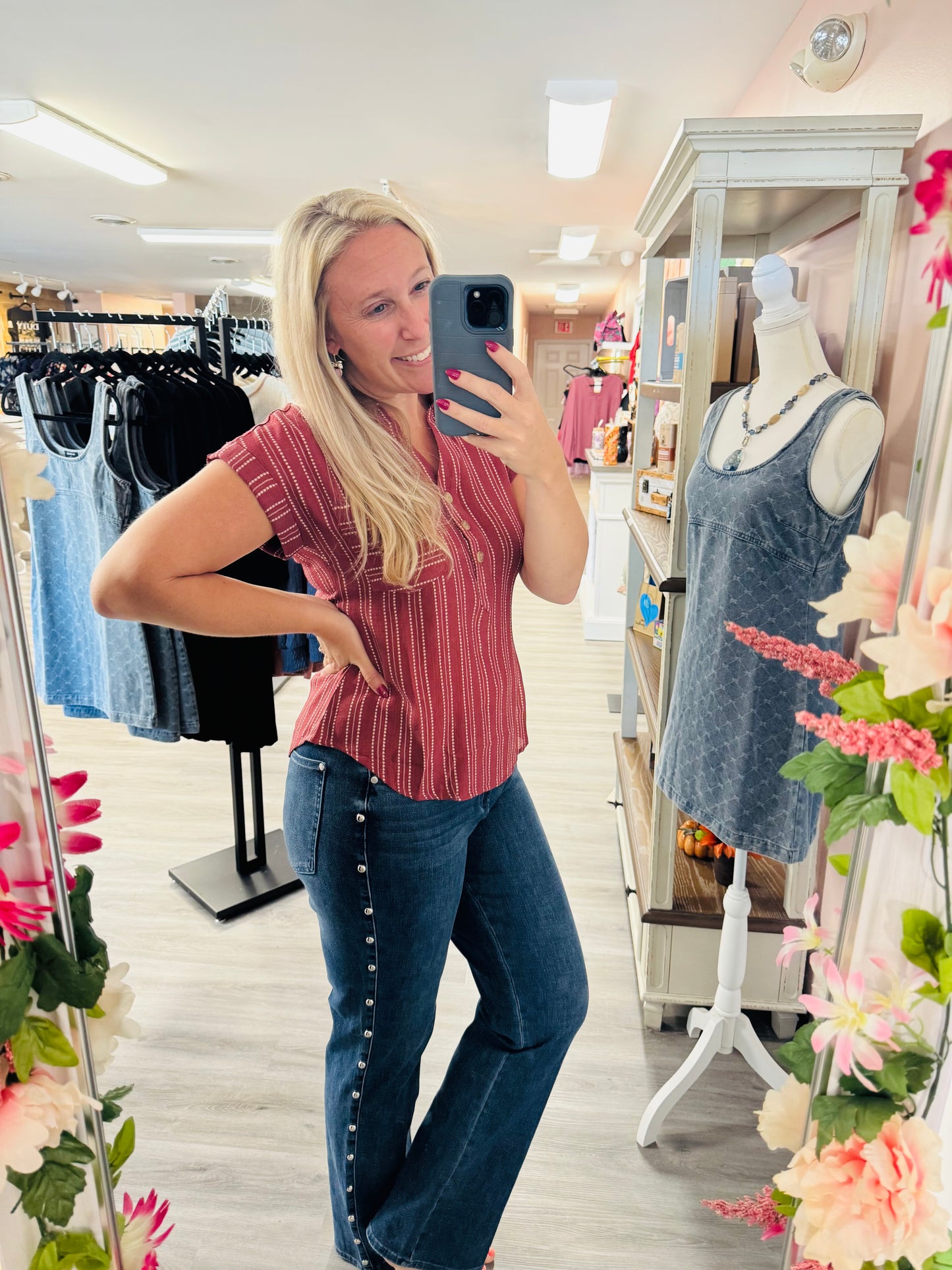 Judy blue dome stud jeans