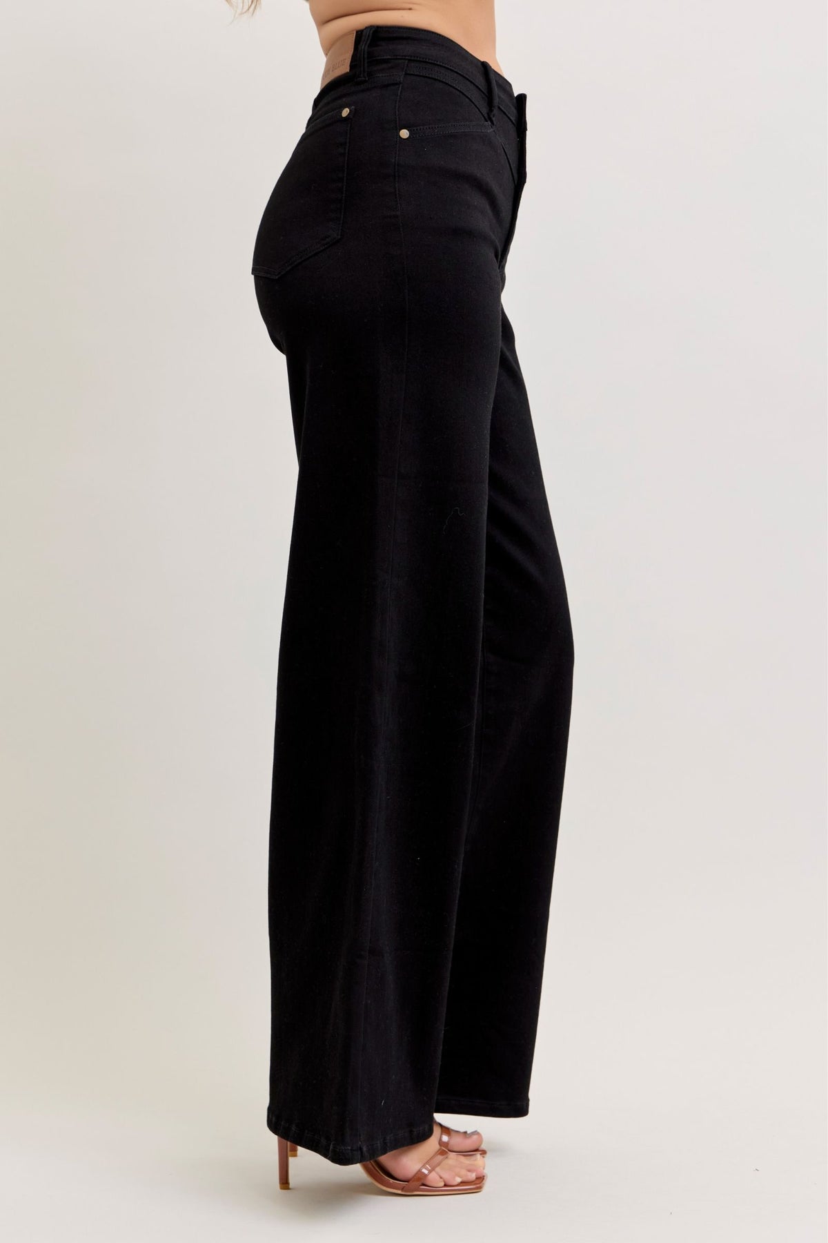 Front yoke wide Judy blue jeans