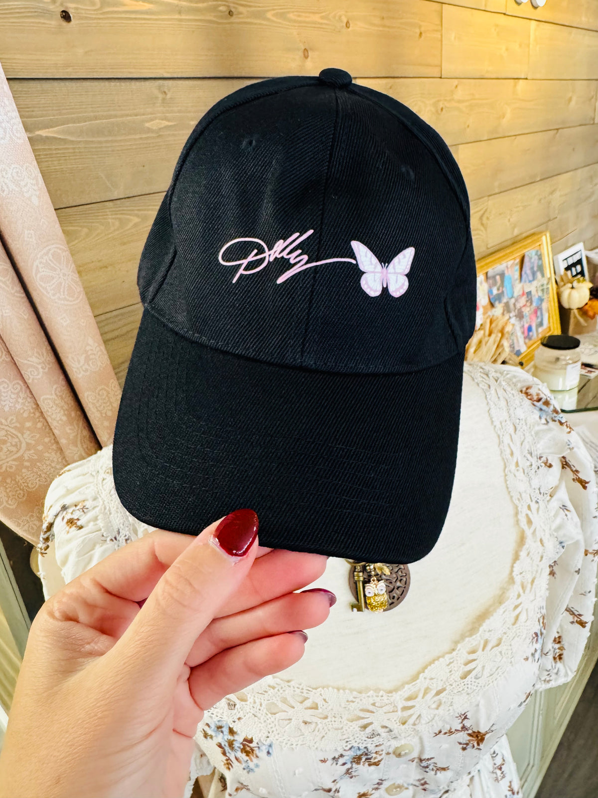 Dolly hat