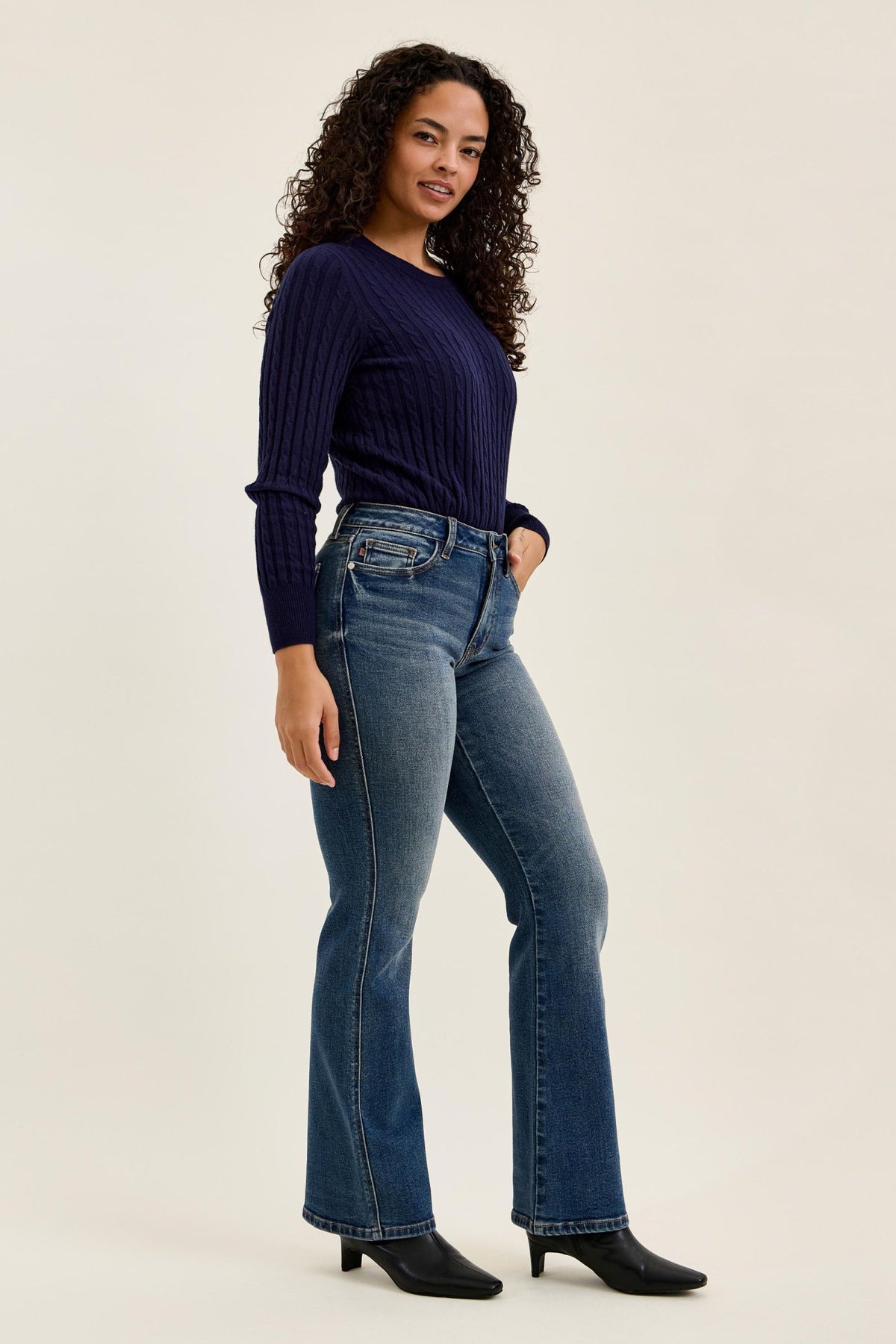 Bootcut midrise Judy blue jeans