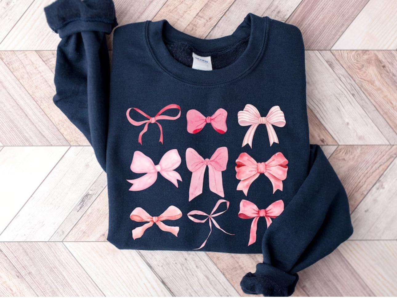 Bow sweatshirt (navy or white available)