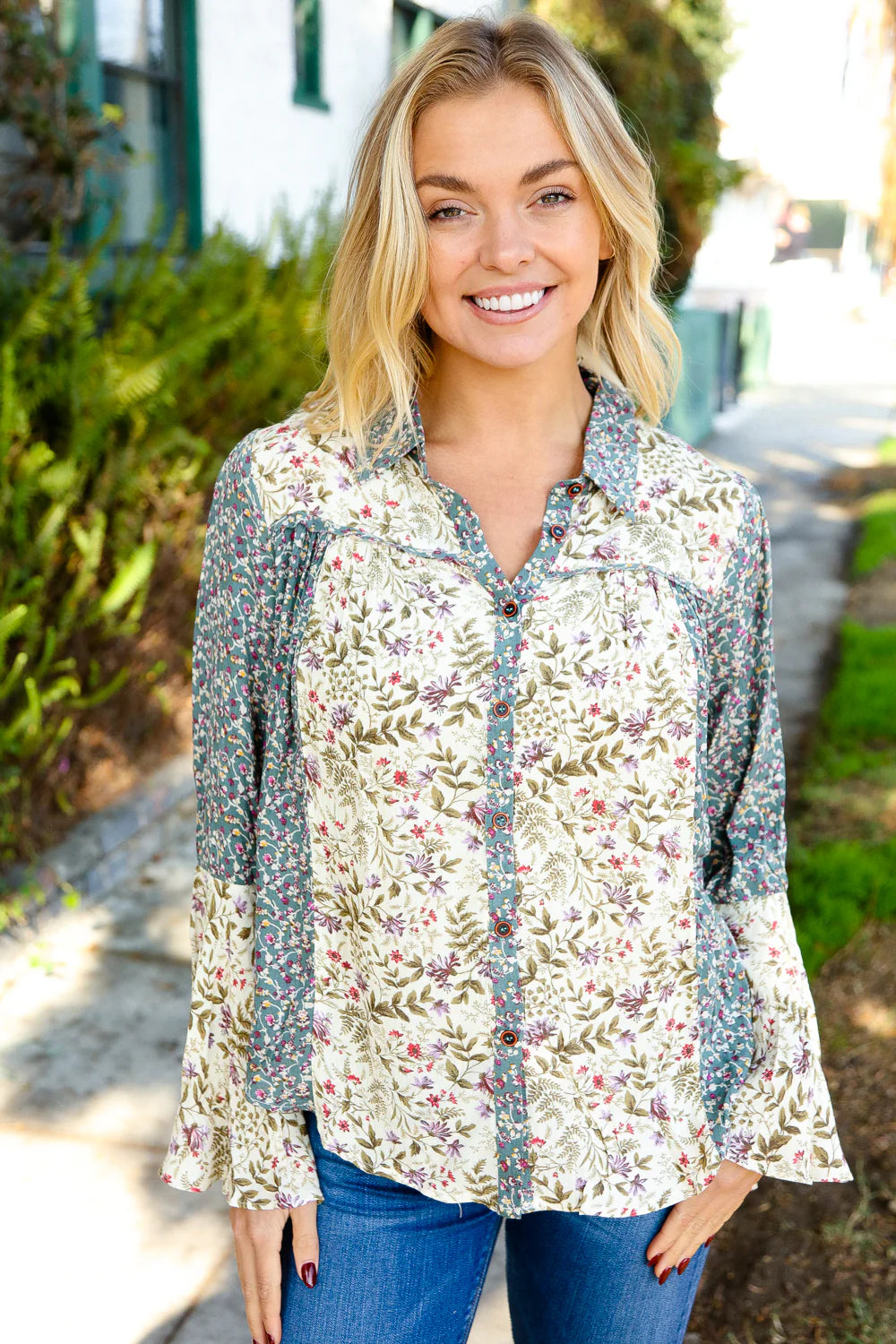 Button floral woven top