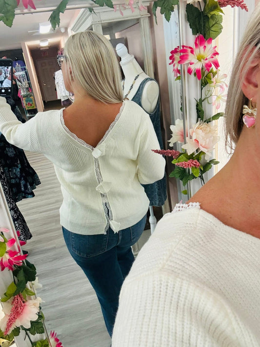 Bow sweater