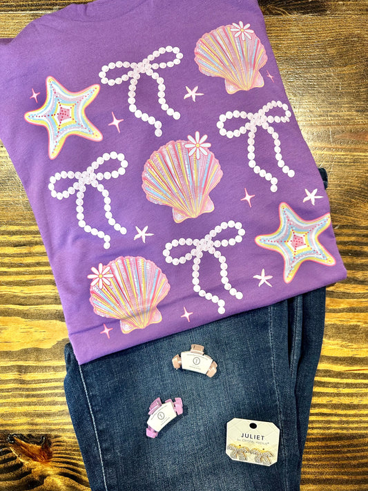 Bows and shells tee